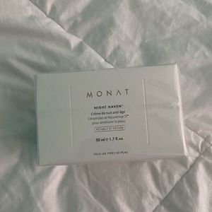 Monat Night Haven